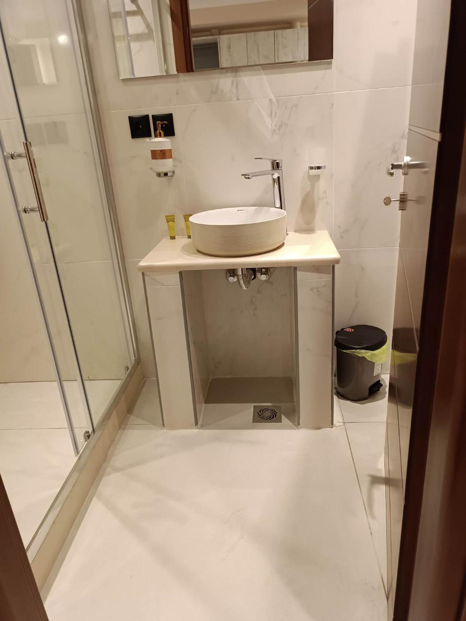 Newly Renovated Apartment Next To The Port Mantouki Екстер'єр фото