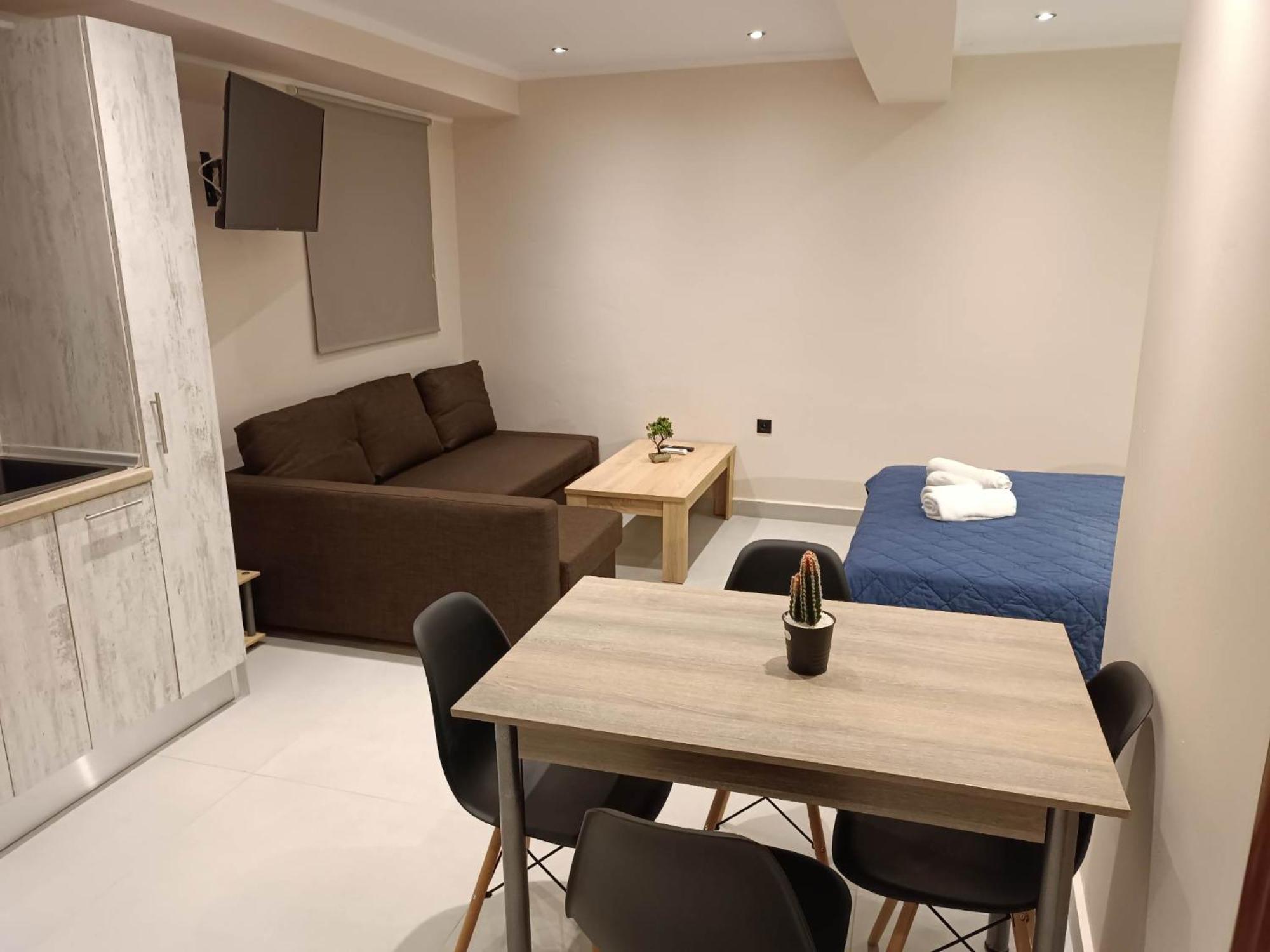 Newly Renovated Apartment Next To The Port Mantouki Екстер'єр фото