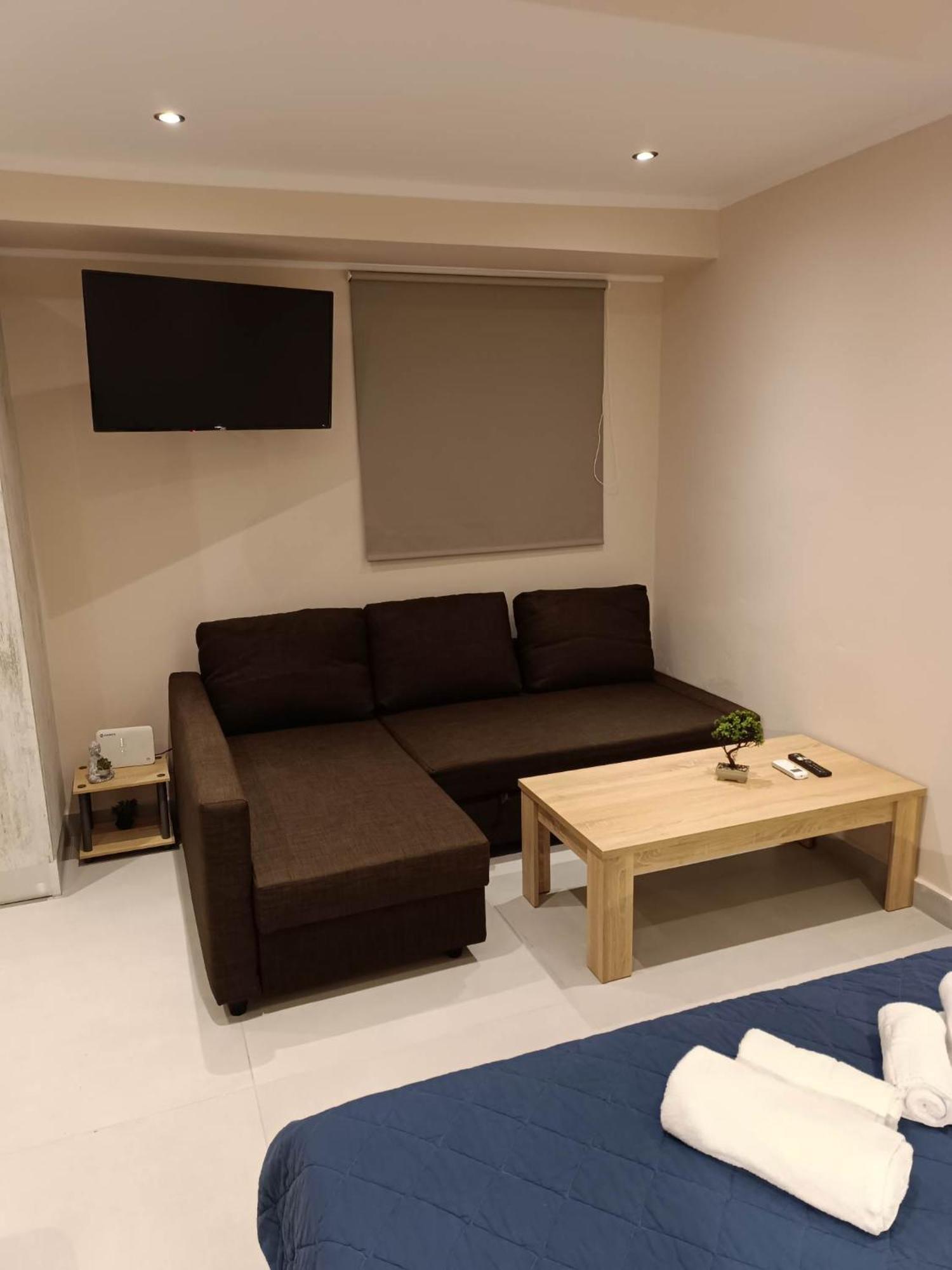 Newly Renovated Apartment Next To The Port Mantouki Екстер'єр фото